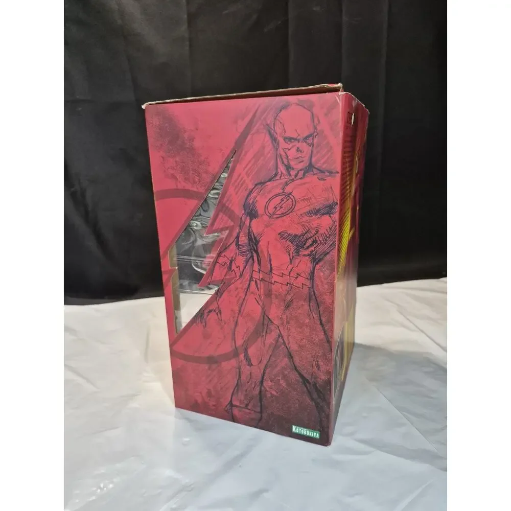 DC Comics ARTFX The Flash Statue Figure 1/6 Scale Kotobukiya Never Played With..